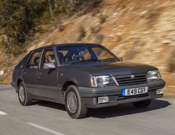 Vauxhall Cavalier CD Hatchback '1987–88