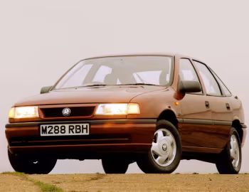 Vauxhall Cavalier LS Hatchback '1993–95