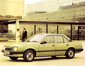 Vauxhall Cavalier Saloon '08.1981–88
