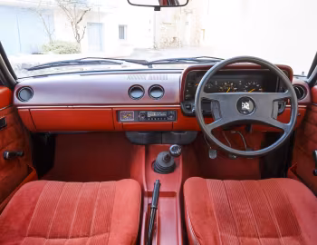 Painel frontal Vauxhall Cavalier Saloon '1975–81