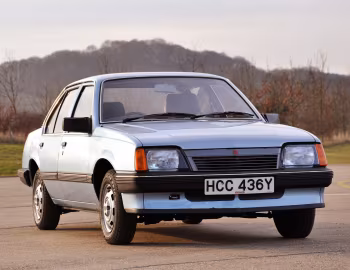 Vauxhall Cavalier 1600L Saloon '08.1981–07.1988