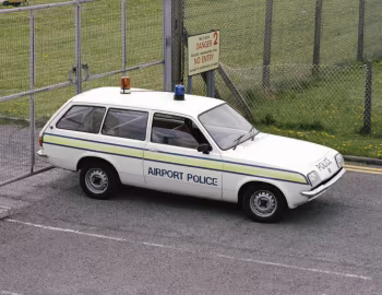 Vauxhall Chevette L Estate Airport Police '09.1976–80