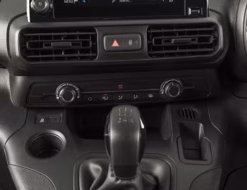 Interior Vauxhall Combo '2018–24