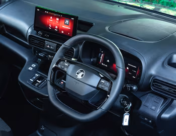 Painel frontal Vauxhall Combo Electric Van '2024–pr.