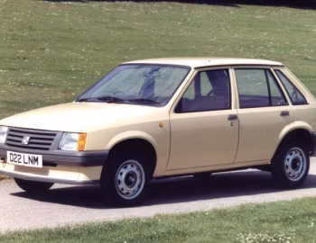 Vauxhall Nova Merit 5-door '1985–87
