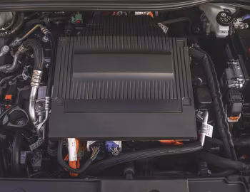 Sob o capô Vauxhall Corsa Electric Ultimate (F) '2023–pr.