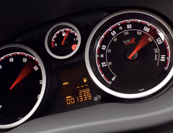 Painel Vauxhall Corsa VXR (D) '2008–10