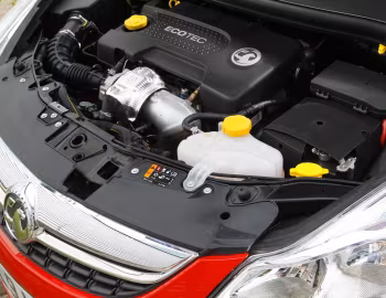Sob o capô Vauxhall Corsavan (D) '2010–14