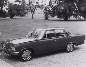 Vauxhall Cresta de Luxe Saloon [UK-spec] (PCD) '1971–72