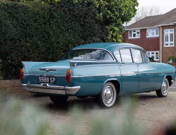 Vauxhall Cresta 4-door Saloon [UK-spec] (PA) '1960–62
