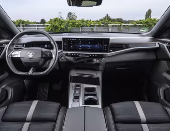 Painel frontal Vauxhall Grandland Electric Ultimate Prototype [LHD] '2024