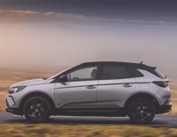 Vauxhall Grandland Plug-in Hybrid GS Line '2022–24