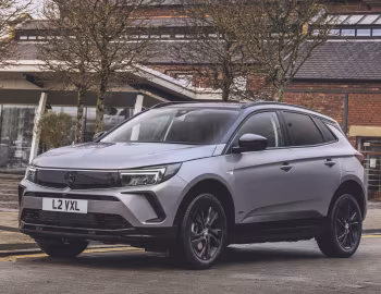 Vauxhall Grandland Plug-in Hybrid GS Line '2022–24
