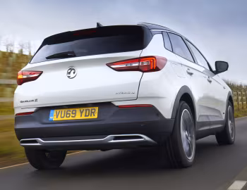 Vauxhall Grandland X Hybrid4 '2020–21