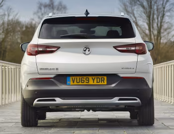 Vauxhall Grandland X Hybrid4 '2020–21