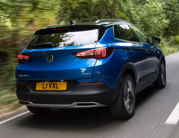 Vauxhall Grandland X Turbo '2017–21