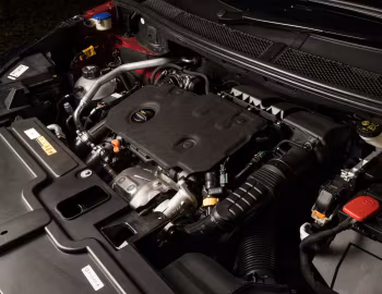 Sob o capô Vauxhall Grandland X Turbo D '2017–21
