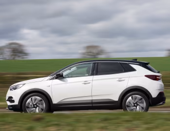 Vauxhall Grandland X Turbo D Ultimate '2018–21
