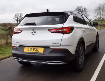 Vauxhall Grandland X Turbo D Ultimate '2018–21