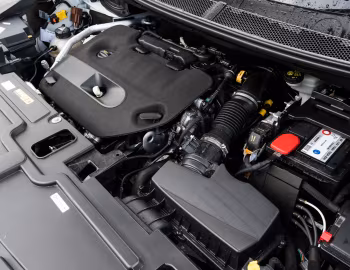 Sob o capô Vauxhall Grandland X Turbo D Ultimate '2018–21