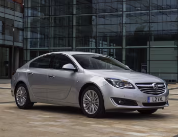 Vauxhall Insignia ecoFLEX Hatchback '2013–17