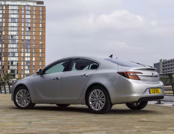 Vauxhall Insignia ecoFLEX Hatchback '2013–17