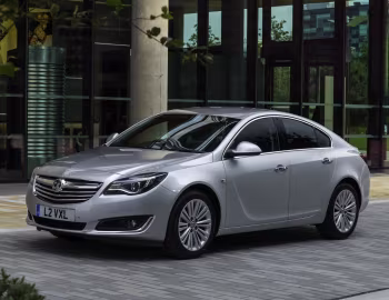 Vauxhall Insignia ecoFLEX Hatchback '2013–17