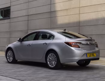 Vauxhall Insignia ecoFLEX Hatchback '2013–17