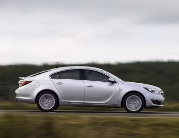 Vauxhall Insignia ecoFLEX Hatchback '2013–17