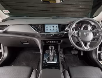 Painel frontal Vauxhall Insignia Country Tourer Turbo D 4×4 '2017–19
