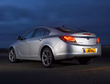 Vauxhall Insignia ecoFLEX Hatchback '2009–13