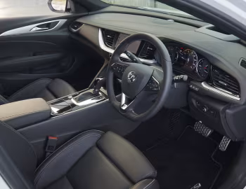 Interior Vauxhall Insignia GSi '2021–22