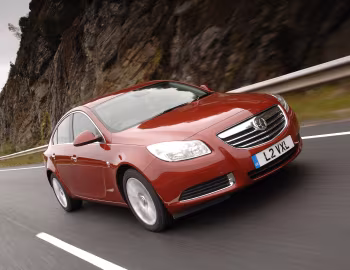 Vauxhall Insignia Hatchback '2008–13