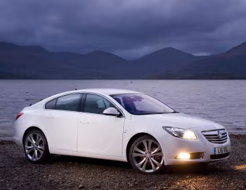 Vauxhall Insignia Hatchback '2008–13
