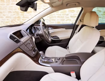 Interior Vauxhall Insignia Sports Tourer '2008–13