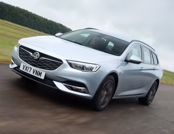 Vauxhall Insignia Sports Tourer Turbo '2017–19