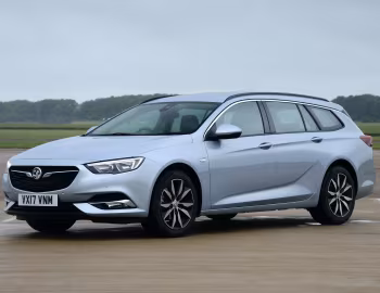 Vauxhall Insignia Sports Tourer Turbo '2017–19