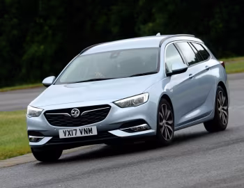 Vauxhall Insignia Sports Tourer Turbo '2017–19