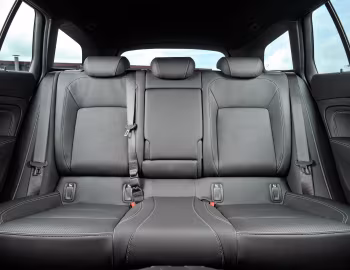 Interior Vauxhall Insignia SRi Sports Tourer '2017–19