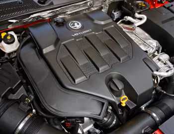 Sob o capô Vauxhall Insignia VXR '09.2009–06.2013