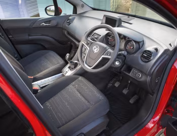 Interior Vauxhall Meriva Turbo '2014–17