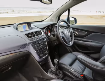 Interior Vauxhall Mokka Turbo 4×4 '2012–16