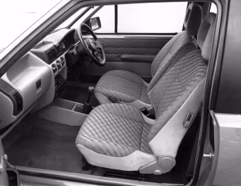 Interior Vauxhall Nova Flair '1990–93