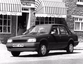 Vauxhall Nova Merit Saloon '1990–92
