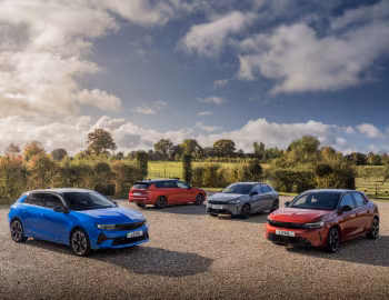 Vauxhall Corsa, Vauxhall Astra