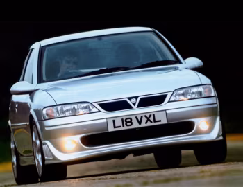 Vauxhall Vectra GSi Hatchback (B) '1999–2002