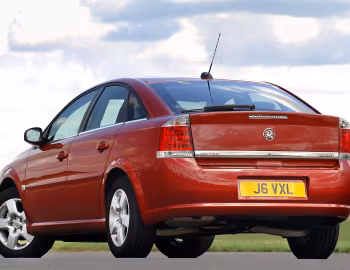 Vauxhall Vectra GTS 1.9 CDTi (C) '2005–09