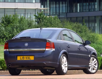 Vauxhall Vectra GTS (C) '2005–08