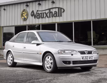 Vauxhall Vectra Hatchback (B) '1999–2002