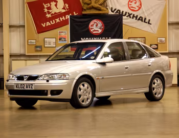 Vauxhall Vectra Hatchback (B) '1999–2002